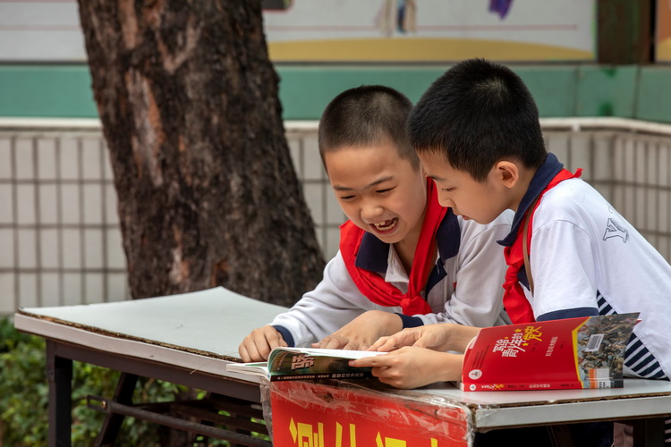 bd9e403e7e3460650bc94c622a081b7 bd9e403e7e3460650bc94c622a081b7